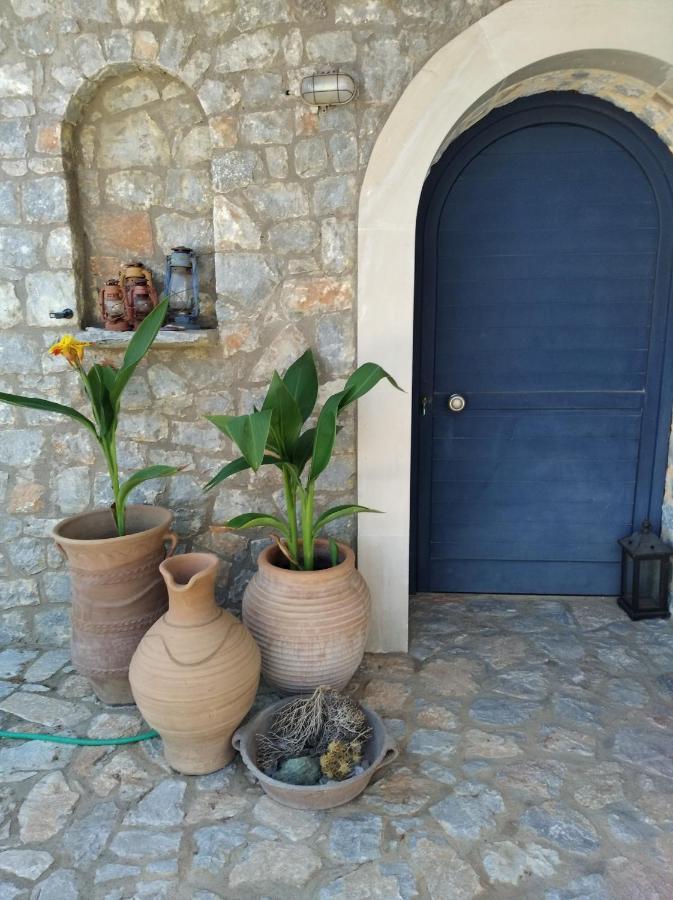 Aoritis Villas Lampini Bagian luar foto