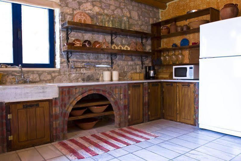 Aoritis Villas Lampini Bagian luar foto